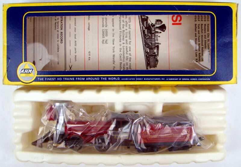 AHM 5072G Belfast &amp; Moosehead Lake R.R. 2-4-0 Bowker Locomotive w/Headlamp HO Scale