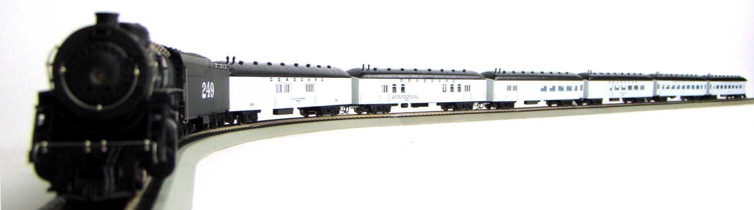 End of Steam Series Seaboard Airline Harriman Passenger Set​ w/Class M2 4-8-2 Mountain Locomotive #249 HO Scale