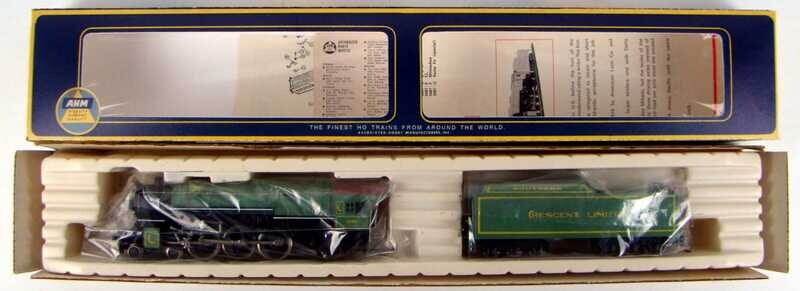 AHM 5087E Crescent Limited Class PS4 4-6-2 Heavy Pacific Locomotive #1396 HO Scale