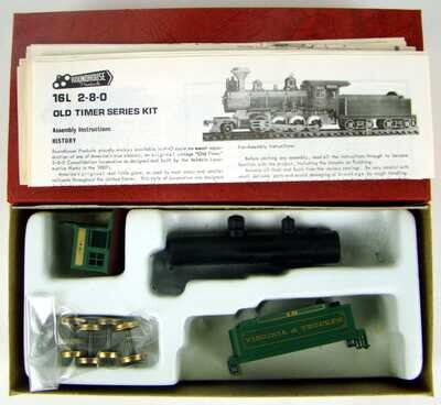 Kit for assembly model of Soviet Steam Locomotive SU type HO scale 