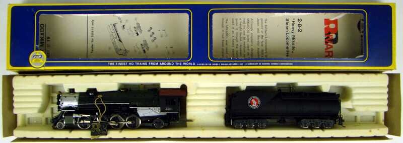 AHM 5089-10 Premier Production Run Great Northern Class O-7 2-8-2 Heavy Mikado Locomotive #3385 w/Vandy Tender HO Scale