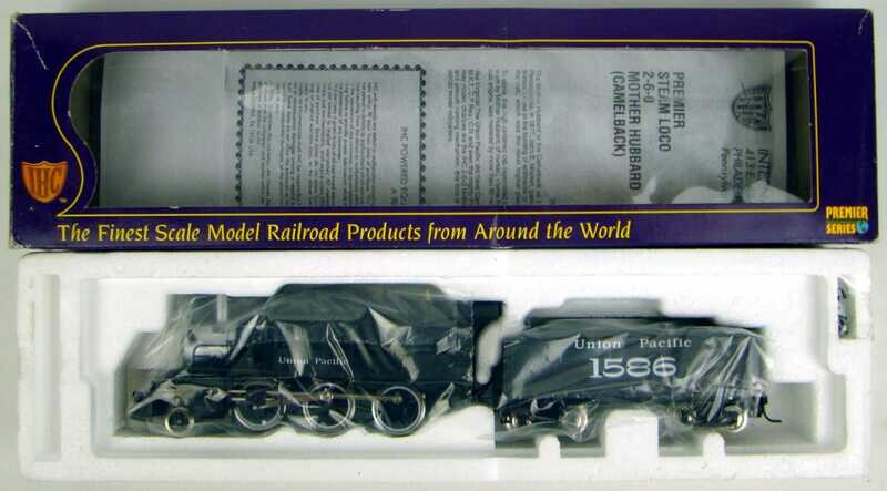 IHC Premier 23182 Union Pacific 2-6-0 Camelback Locomotive #1586 HO Scale