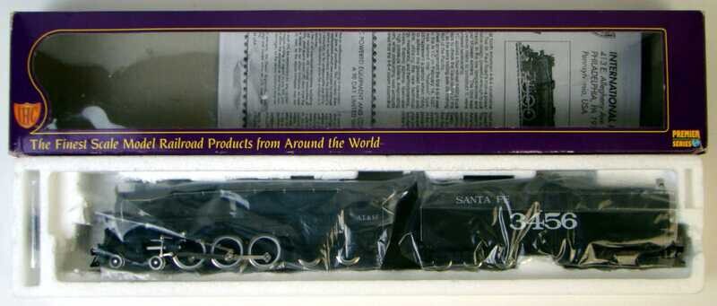 IHC Premier 23000 AT&amp;SF Class 3450 4-6-4 Hudson Locomotive #3456 HO Scale