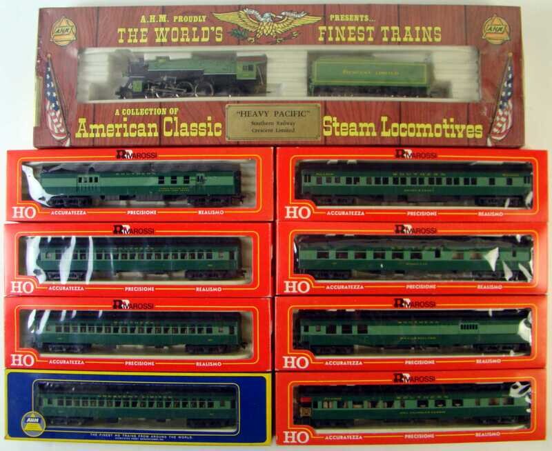 AHM/Rivarossi Southern Crescent LTD Eight Heavyweight Coach Passenger Set w/FACTORY SEALED 5087e 4-6-2 Pacific HO Scale