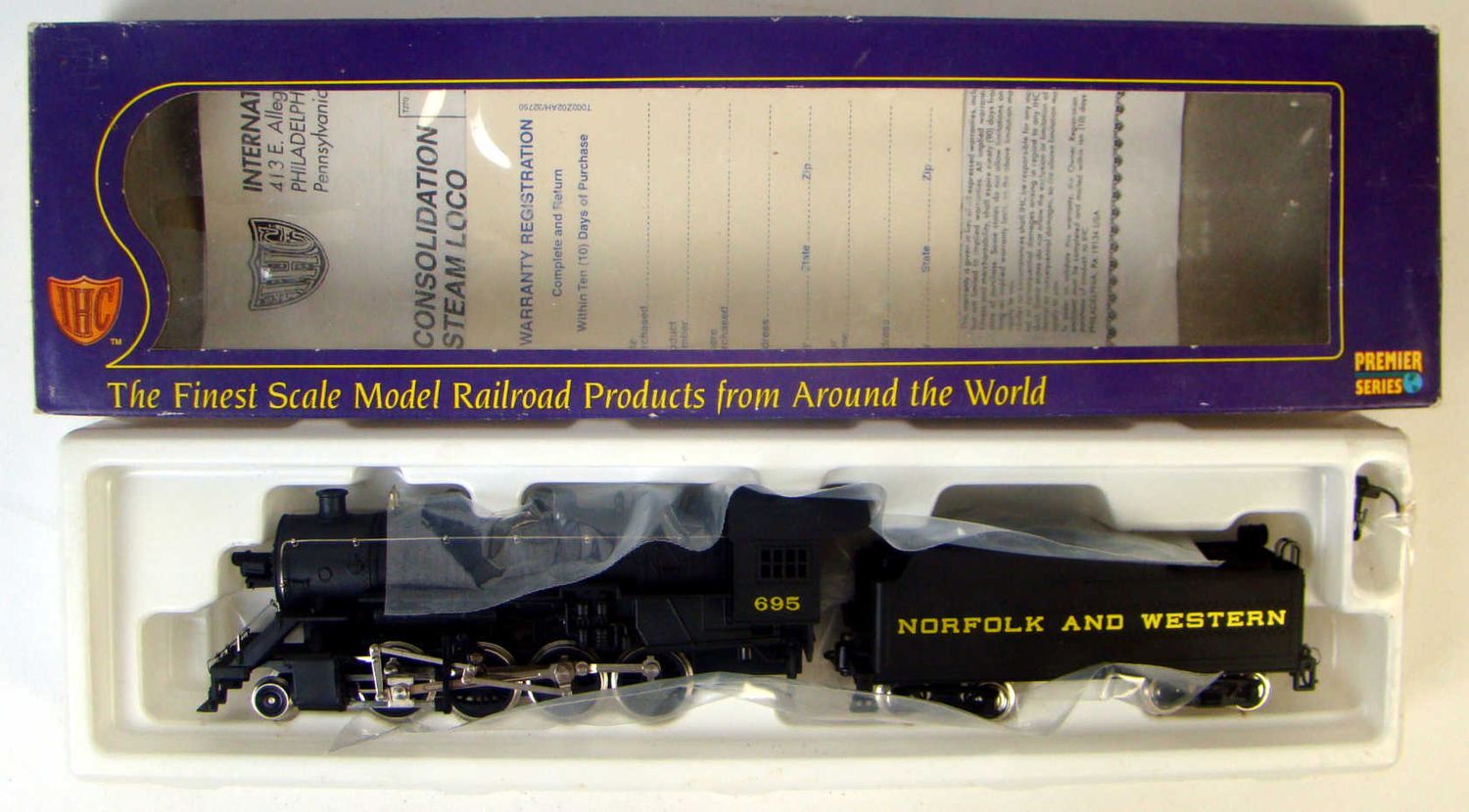 IHC Premier M9531 N&amp;W Class W-2 2-8-0 Consolidation Locomotive  #695 HO Scale