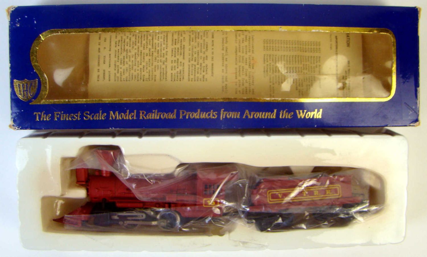 IHC8011 V&amp;T 0-4-0 Shifter #15 w/ Tender HO Scale