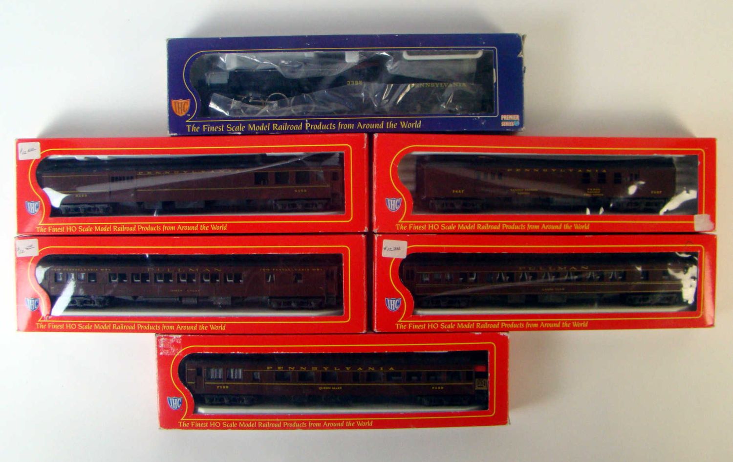 Deluxe PRR 5-Coach Passenger Set w/Legendary Class K29 4-6-2 Pacific #3395 HO Scale