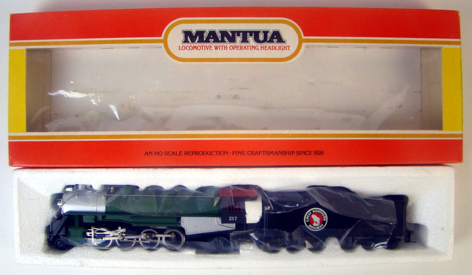 Mantua 312-61 Great Northern 2-8-2 Mikado Locomotive HO Scale