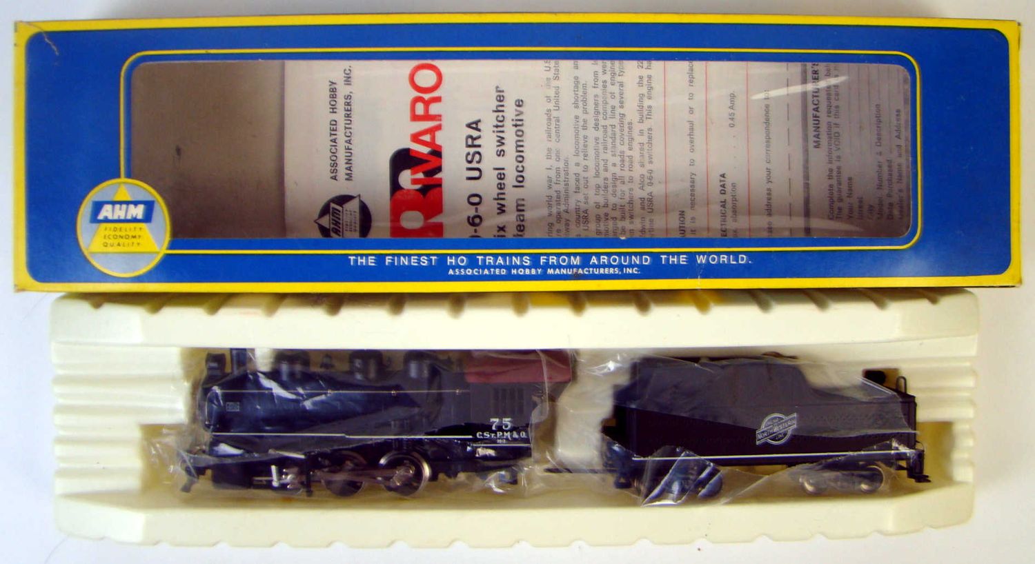 AHM 5149X C&amp;NW USRA 0-6-0 Switcher #75 HO Scale