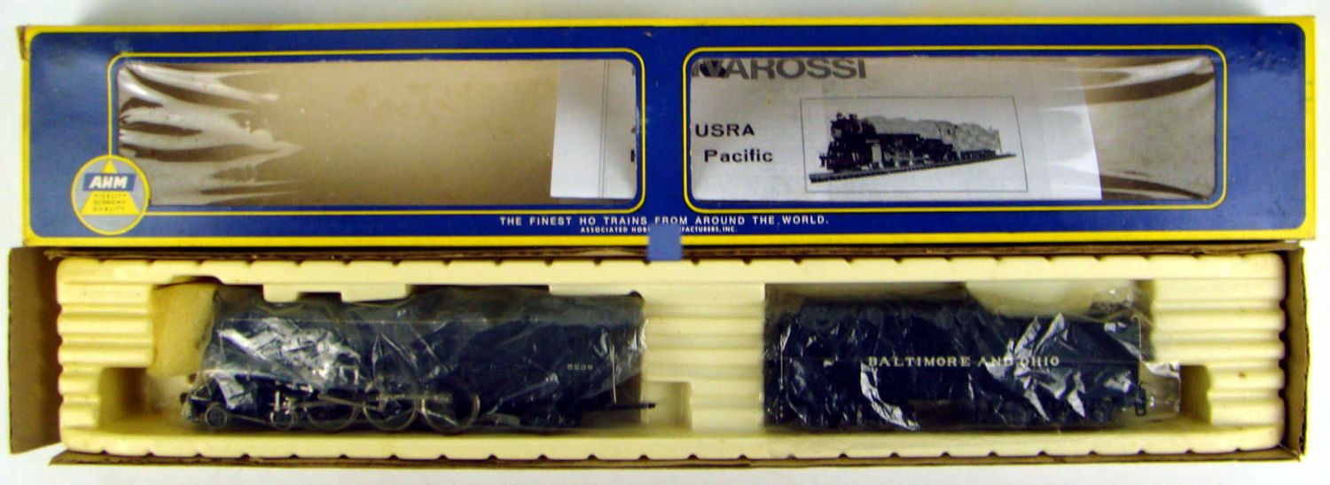 AHM5087-D B&amp;O Class P6 4-6-2 Heavy Pacific Locomotive #5238 HO Scale
