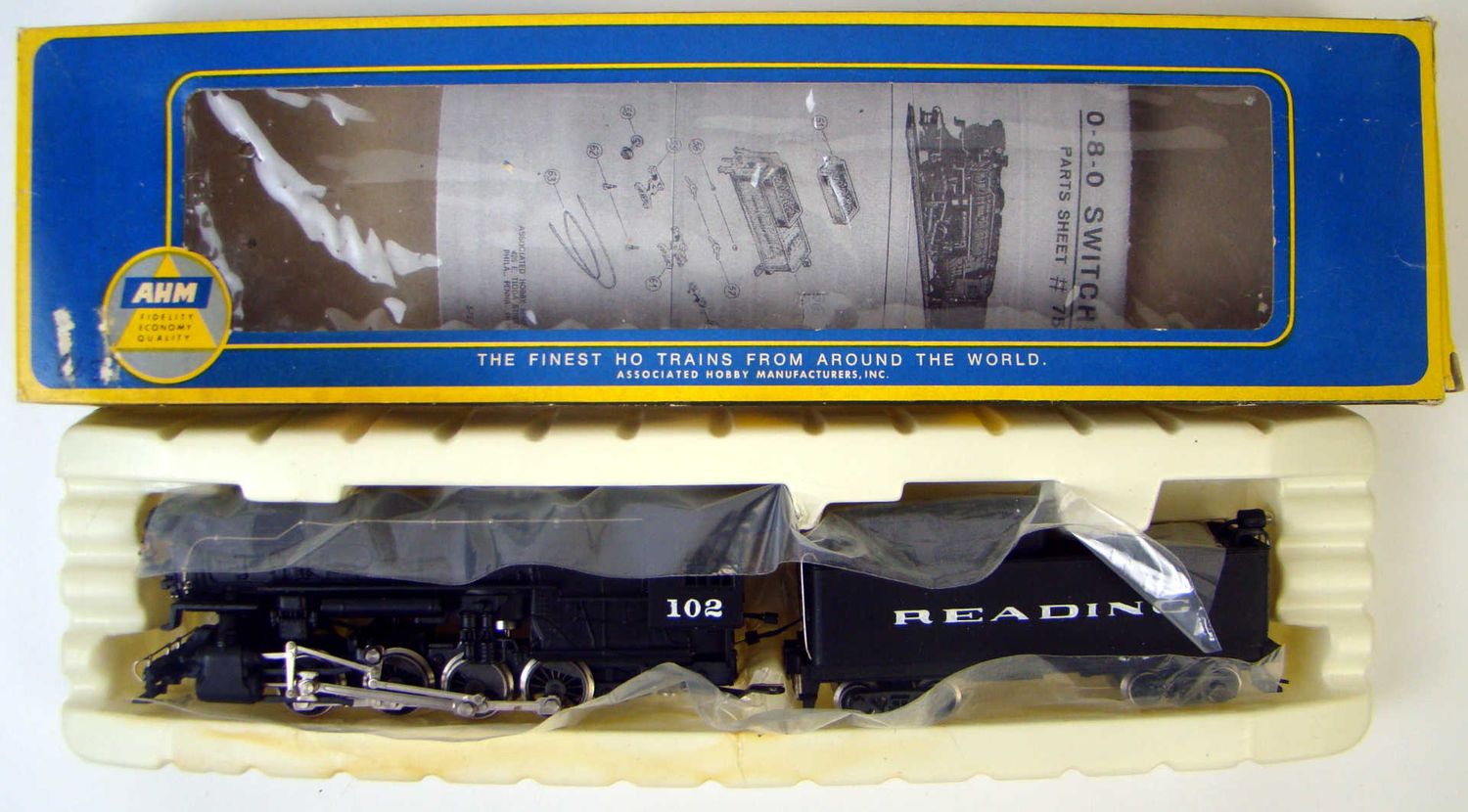 AHM5085 Reading &quot;E&quot; Series 0-8-0 Switcher #102 HO Scale