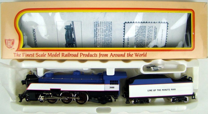 IHC Premier M9856 B&amp;M "Minuteman" 4-6-2 Semi-Streamliner Pacific Locomotive HO Scale