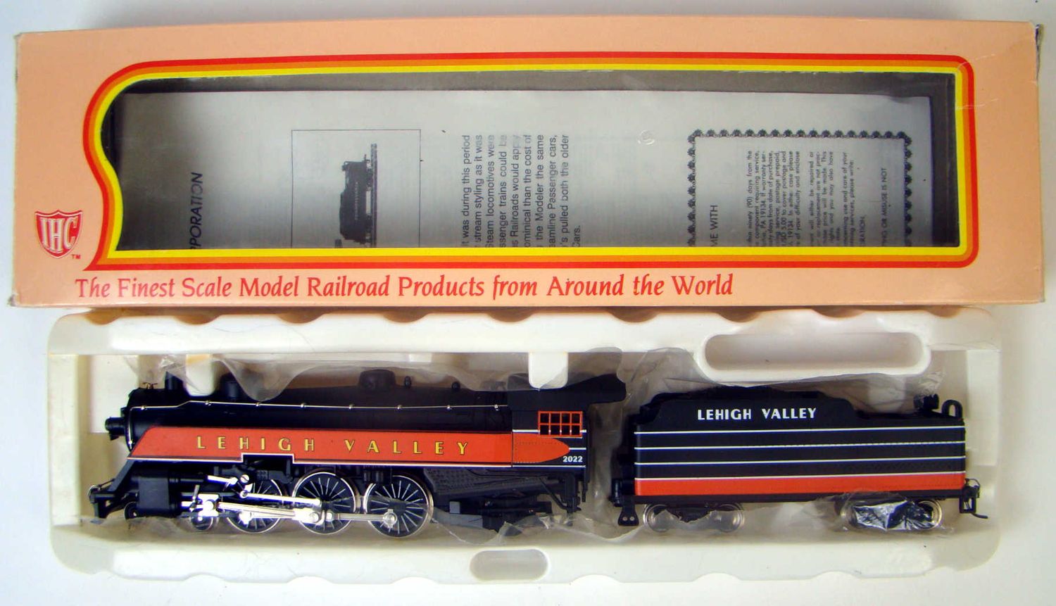 STUNNING One-of-a-Kind IHC Premier M9853 Lehigh Valley K Class &quot;Asa Parker&quot; Semi-Streamlined 4-6-2 Locomotive #2022 HO Scale