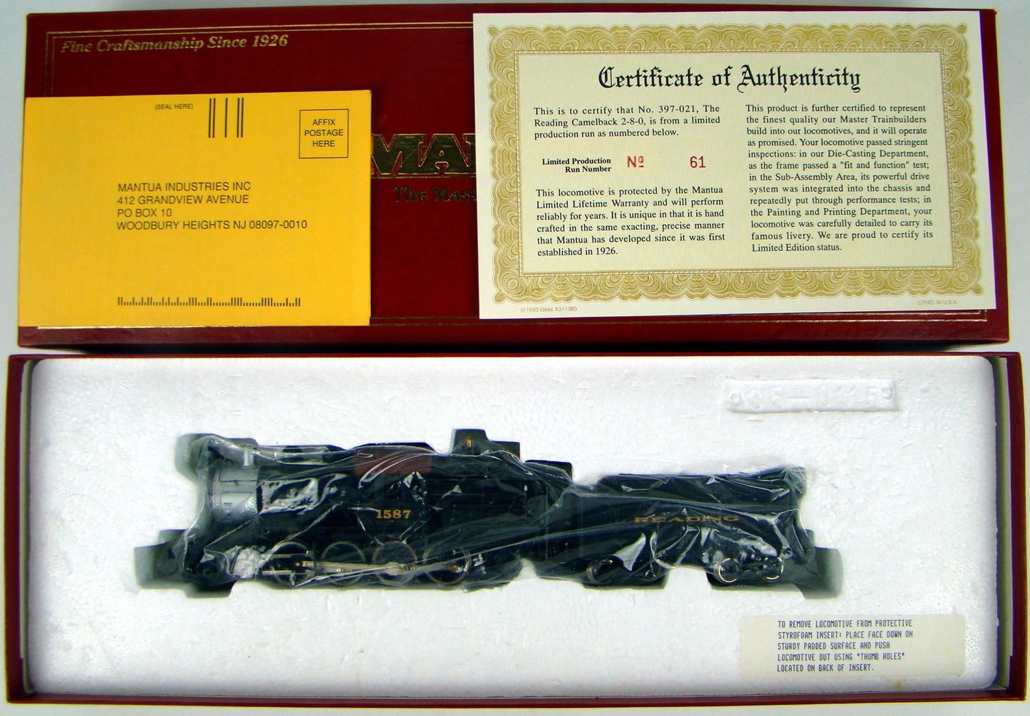 Mantua 397-021 Reading 2-8-0 Camelback Locomotive HO Scale