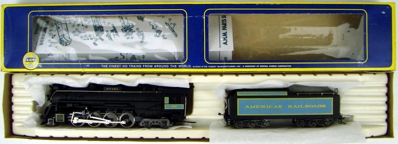 AHM 5061E NYC&amp;STL-American Railroads Commemorative 2-8-4 Berkshire Locomotive HO Scale