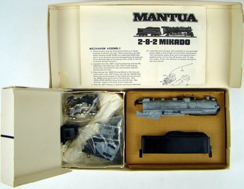 Mantua 512 Undecorated 2-8-2 Mikado Locomotive Kit HO Scale