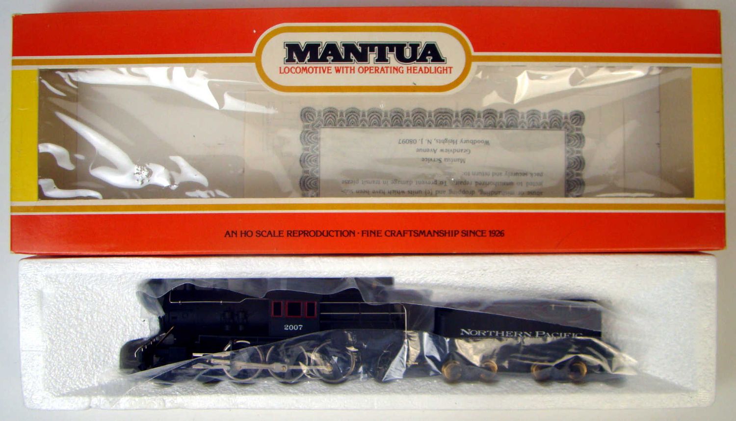 Mantua 323-04 Northern Pacific 4-6-2 Camelback Locomotive HO Scale