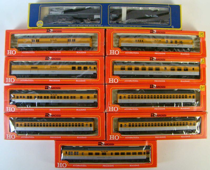 AHM/Rivarossi Denver &amp; Rio Grande 4-6-6-4 Challenger Locomotive #3801 and (9) Heavyweight Coaches HO Scale
