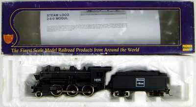IHC M526 B&M 2-6-0 Mogul Locomotive #1495 HO Scale
