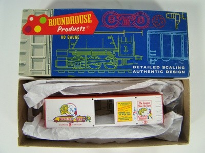 Roundhouse 3807 Ringling Bros. 36&#39; Vintage Lion Tamer Ventilated Box Car Kit HO Scale