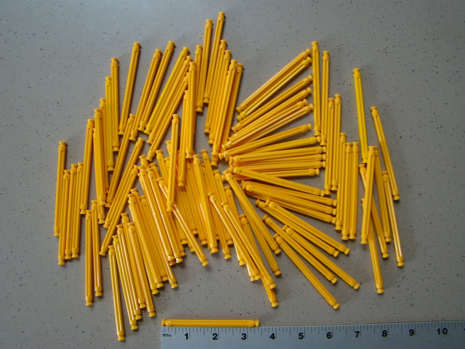 K&#39;NEX 3 3/8&quot; Yellow Rod 100 Pack