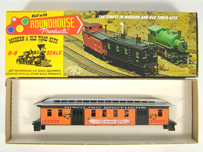 Roundhouse 5031 Ringling Bros. 50&#39; Pullman Baggage Coach Kit HO Scale