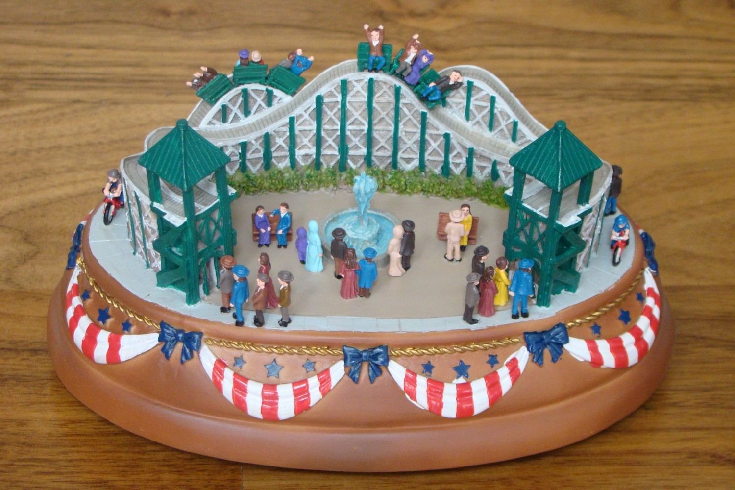 Liberty Falls AH999 Collector&#39;s Club Roller Coaster Music Box