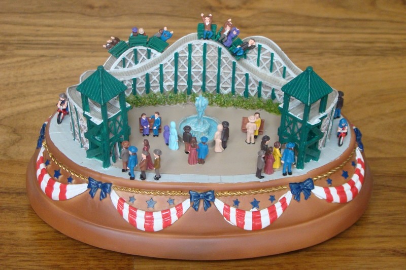 Liberty Falls AH999 Collector&#39;s Club Roller Coaster Music Box