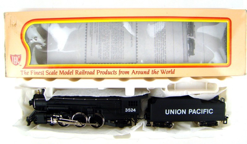 IHC M9928 UP 4-6-2 Pacific Locomotive HO Scale