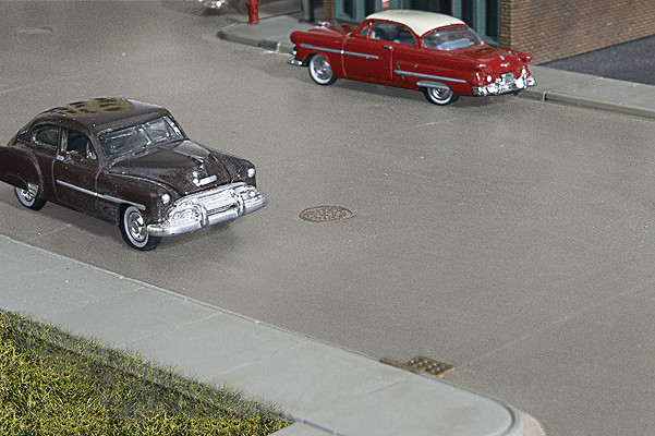 Walthers Cornerstone 933-3155 Concrete Street System Straight Sections w/Sidewalks