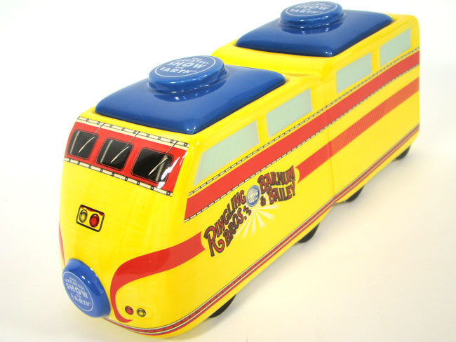 MRCHQ Collectible Feld Entertainment Ringling Bros. Barnum &amp; Bailey Storage Locomotive