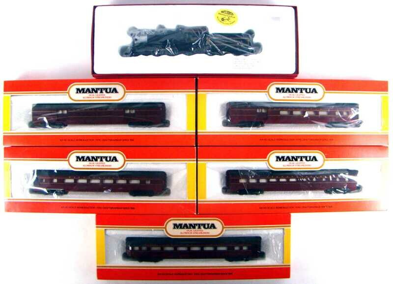 ​Mantua 1940's End of Steam Series PRR Streamliner Passenger Set​ HO Scale