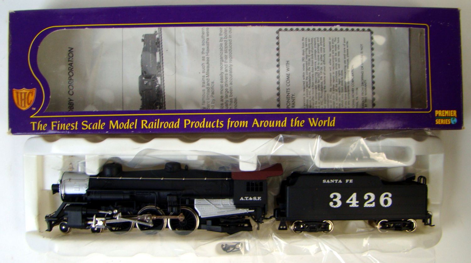 IHCM9901 AT&amp;SF Class 3400 4-6-2 Heavy Pacific Locomotive #3426 HO Scale