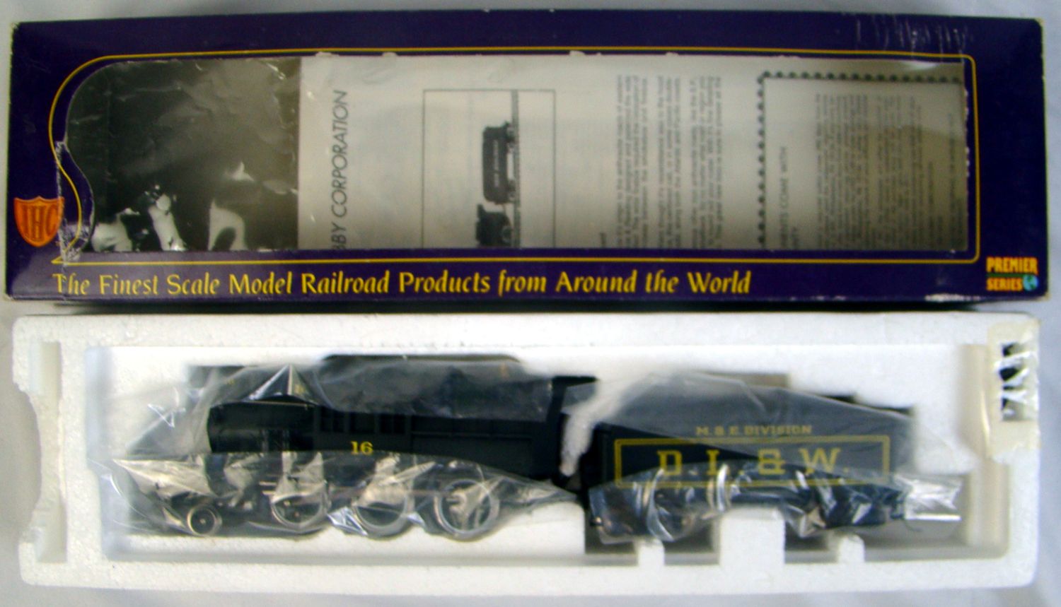 IHC Premier 23163 DL&amp;W 2-6-0 Camelback Locomotive #16 HO Scale