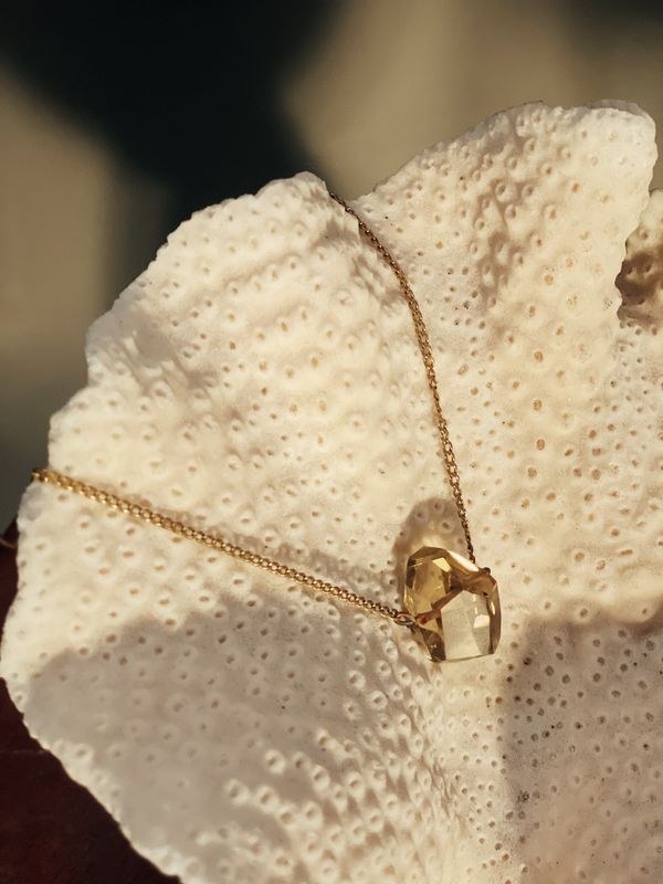 Earthen shine necklace| Stralende aardse kettingen