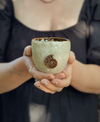 Crystal cup ammoniet | Keramische kristalkopjes