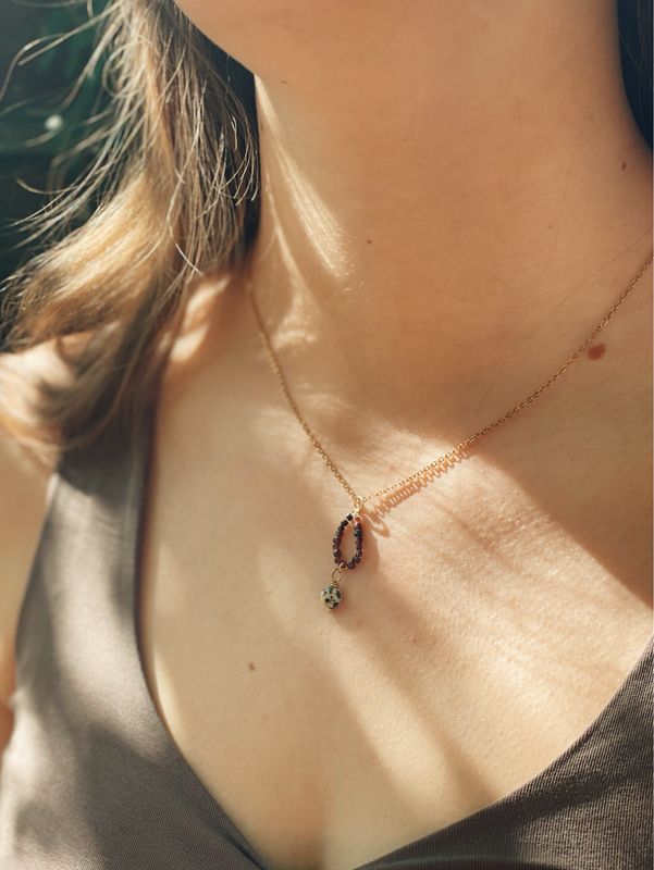 Inner shine necklace | Granaat en Dalmatiër jaspis