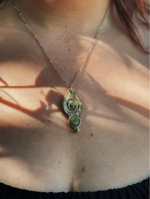 Earth adornment necklace | Jade