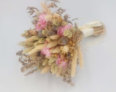 bouquet de mariée naturel et rose - bouquet de fleurs séchées - bouquet de mariée - influence naturelle