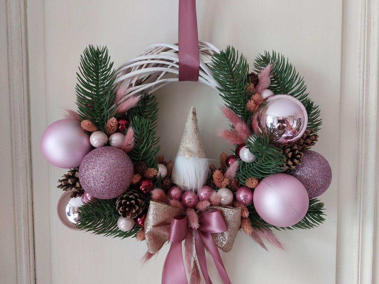 couronne de noel rose