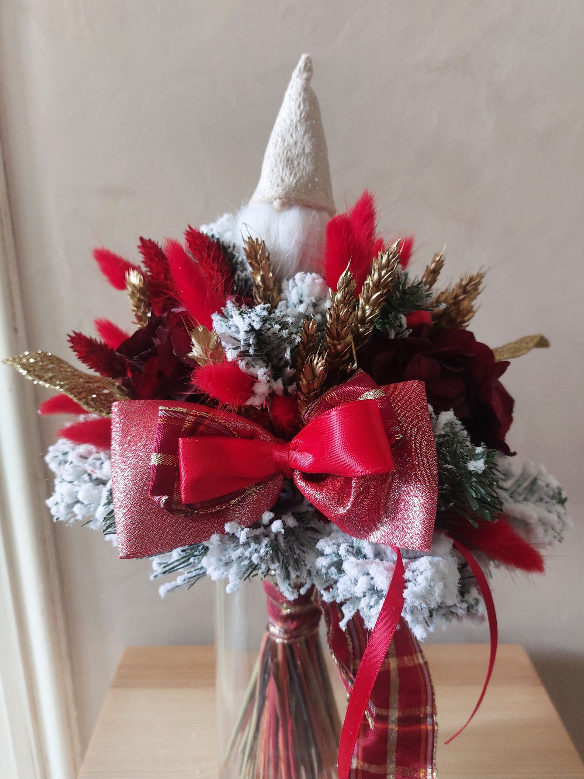 Bouquet de noel rouge et or