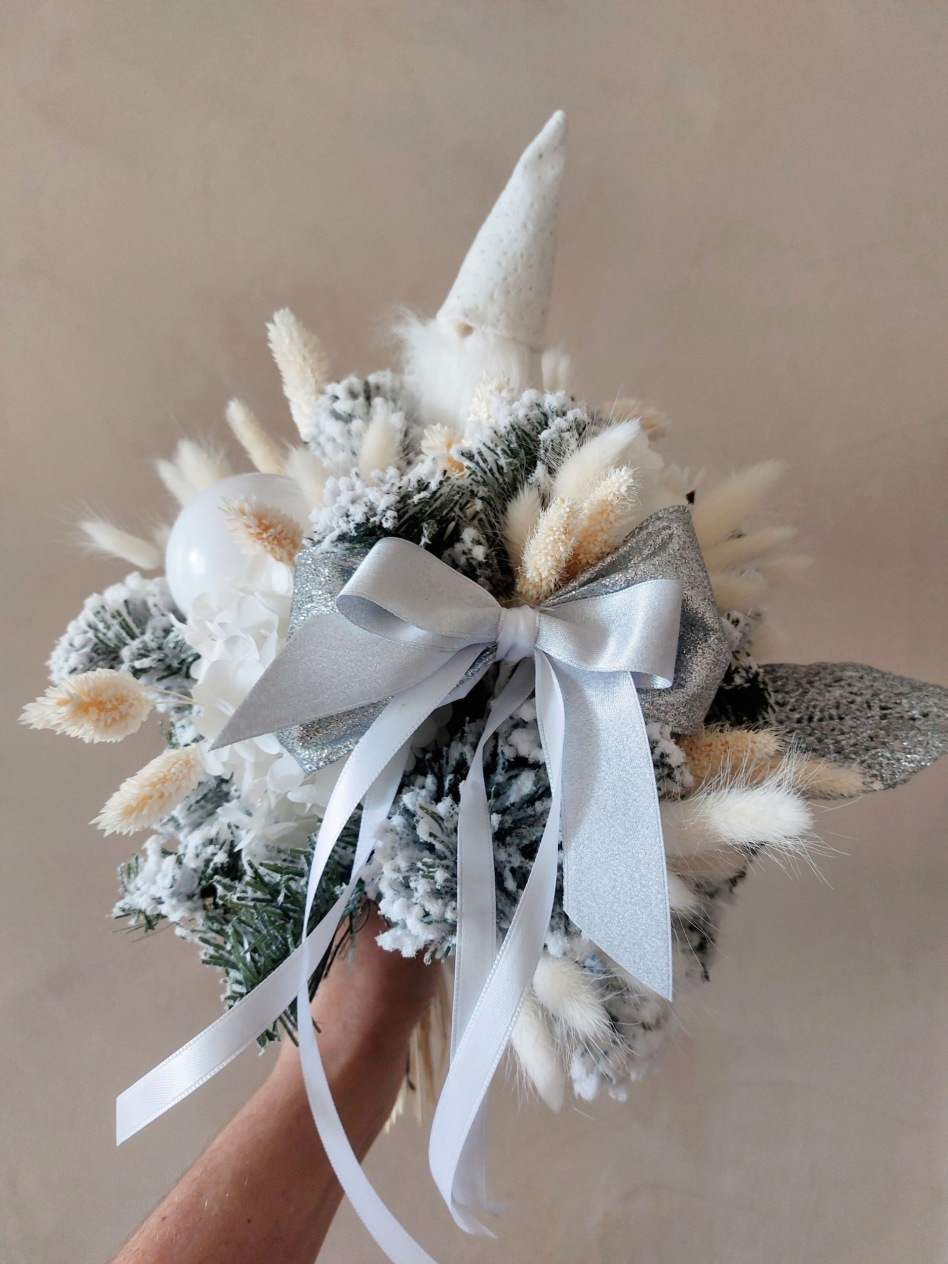 bouquet de noel blanc et argent