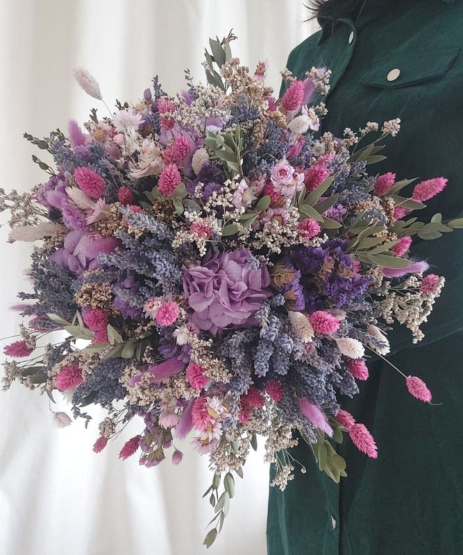bouquet de fleurs séchées mauve