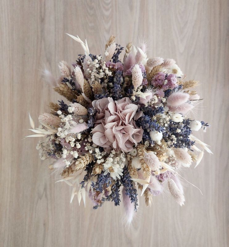 bouquet de fleurs séchées parme