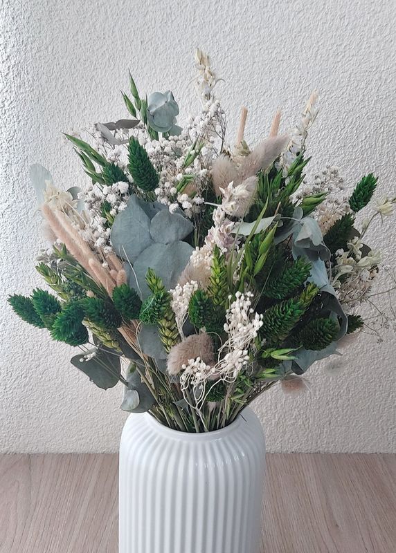 Bouquet de fleurs séchées vert