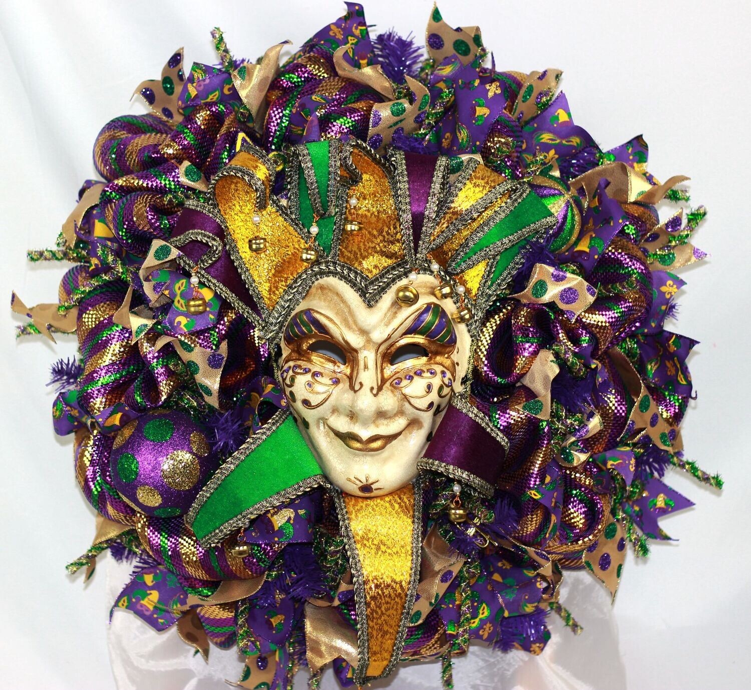 Mardi Gras Wreath, Jester\'s Mask Deco Mesh Wreath, Front Door ...