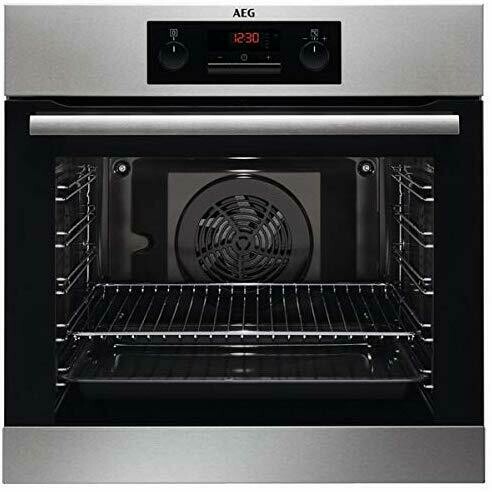 AEG 72-Liter-Edelstahlbackofen mit pyrolytischer Reinigung und SurroundCook