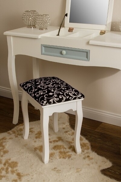 Gepolsterter Hocker &quot;Romantic&quot;