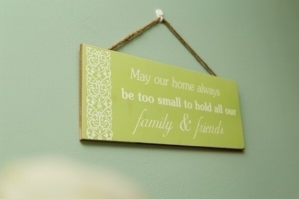 Holzschild &quot;Family &amp; Friends&quot;