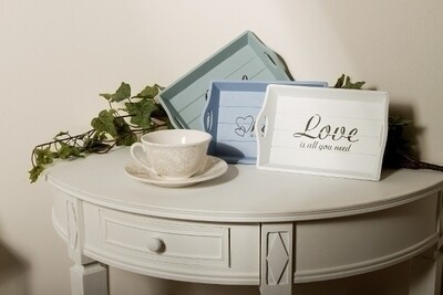Dreier Holztablettset &quot;Love is&quot;